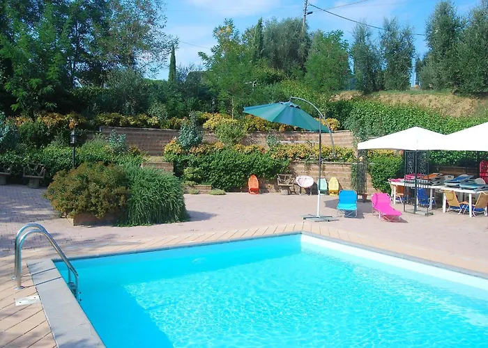 Σπίτι διακοπών Sunlit With Pool
